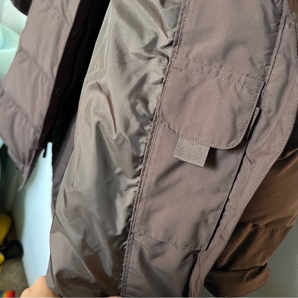 L.L. Bean womens 3/4 length ultrawarm down puffer coat - Picture 7 of 7